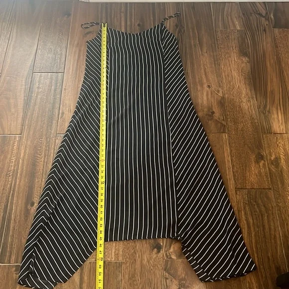 BANANA REPUBLIC STRIPED SLIP DRESS ………422 - Picture 12 of 13